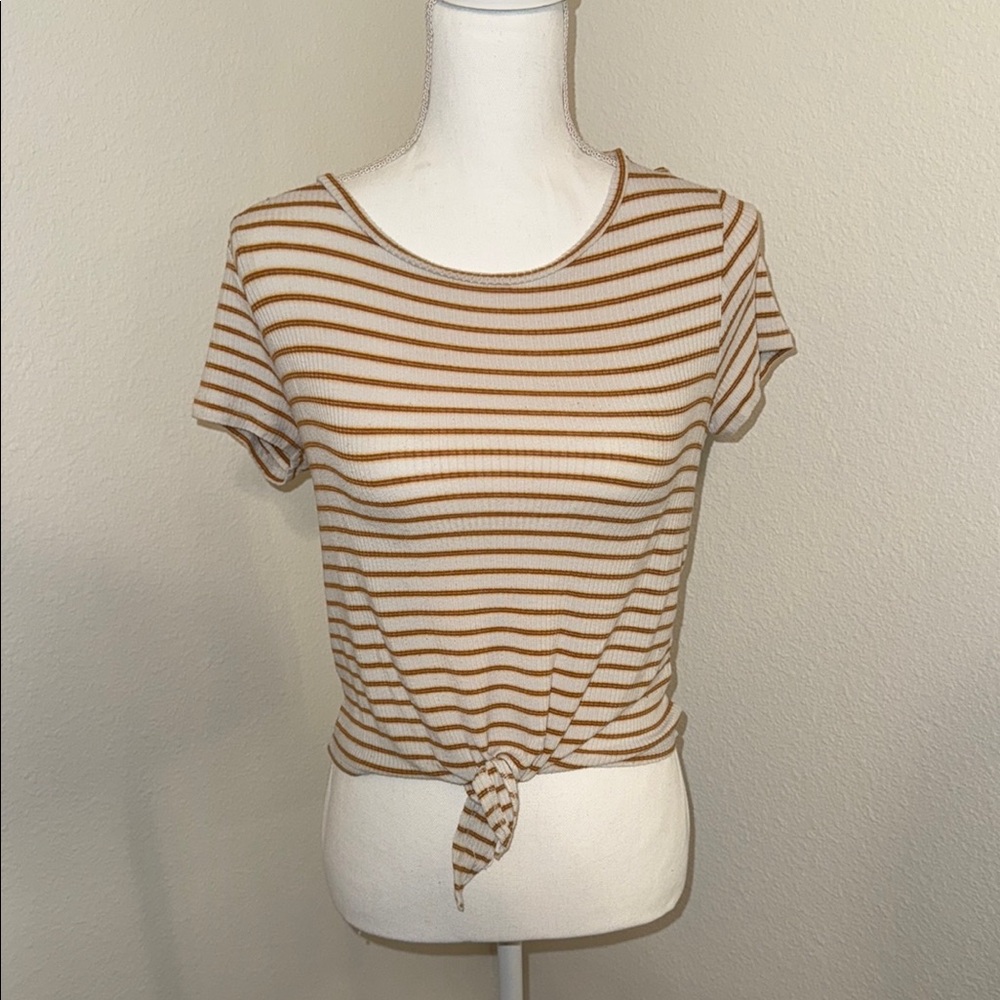 American Eagle Outfitters White Tan Tie Front Short Sleeve T-Shirt